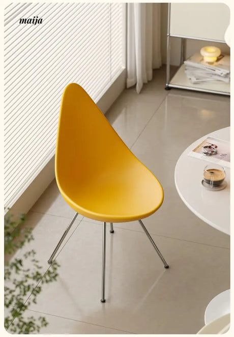 PUMPKIN BOX Designer Highchair for Coffee Table from PUMPKIN BOX