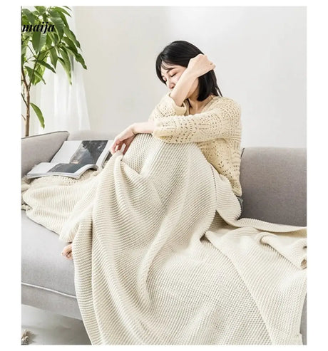 MAN YUE HOME Scandinavian Knitted Duvet with Cotton for Winter Use from MAN YUE HOME