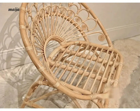19 DREAM SPACE Peacock Vine Chair from 19 DREAM SPACE