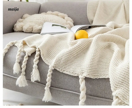 MAN YUE HOME Scandinavian Knitted Duvet with Cotton for Winter Use from MAN YUE HOME