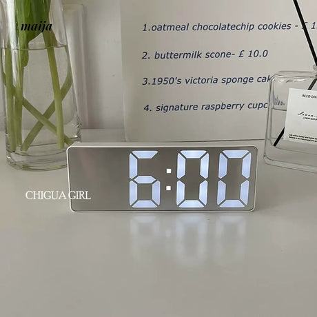MELONGIRL Electronic Universal Clock from MELONGIRL