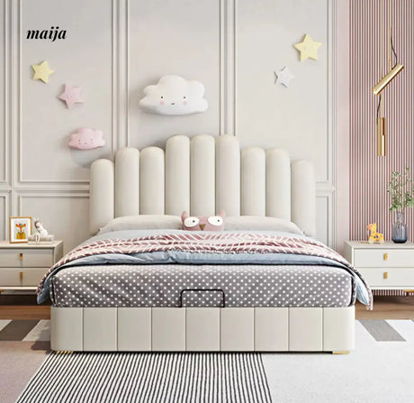 Ladyfinger Headboard Children's Bed from Aigatu