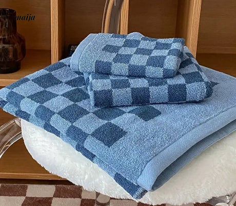 NUANYOU Chessboard Grid Cotton Bath Towel from Nuanyou