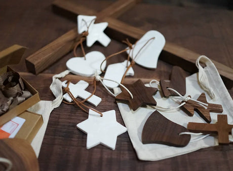 MUMO Alice Walnut Christmas Ornaments from MUMO