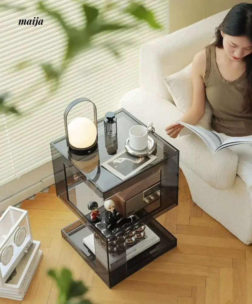 MINEFINE Acrylic Coffee Table from Kaiyashi