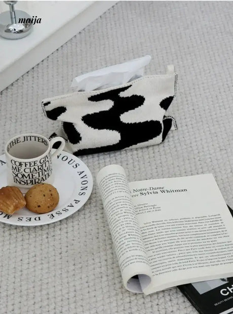 COLOURHUNTER Soft Knitted Table Tissue Box from COLOURHUNTER