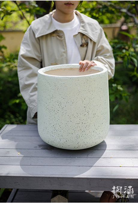 JUHAN Kintaro Modern Nordic Large-Caliber Flowerpot from JUHAN