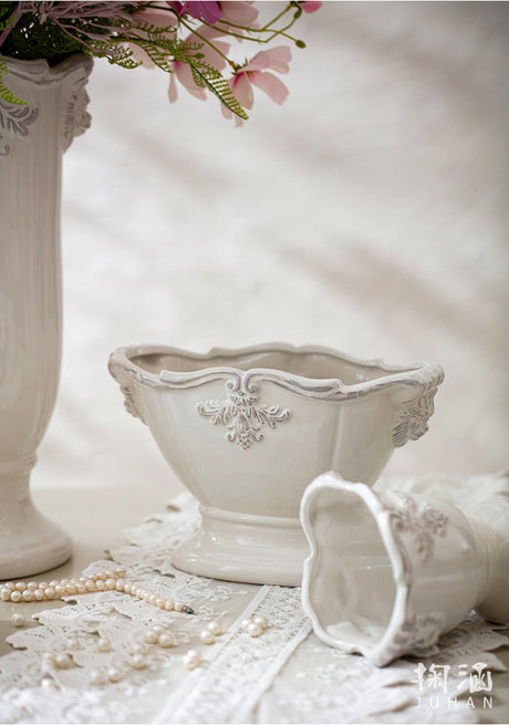 JUHAN Lysandra Vintage Floral Elegant Flowerpot Decorations from JUHAN