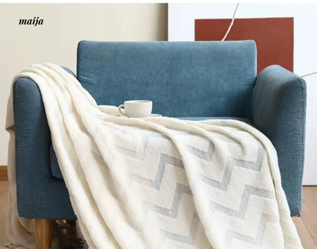 MAN YUE HOME Knitted Sofa with Leisure Duvet and Decorations from MAN YUE HOME
