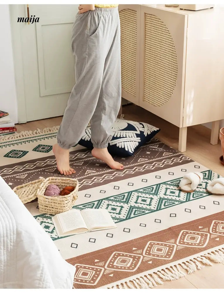 MAN YUE HOME Advanced Retro Carpet for Scandinavian Coffee Tables from MAN YUE HOME