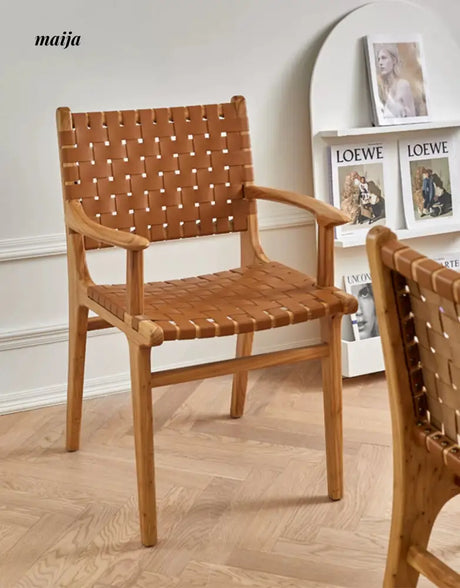 LAZYSPACE Lily Retro Saddle Chair from LAZYSPACE