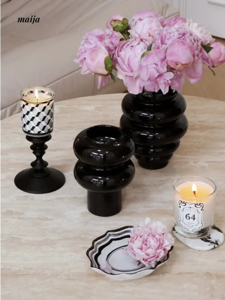 COLOURHUNTER Black Ceramics Flower Vase from maija
