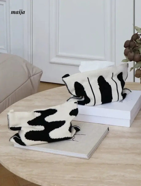 COLOURHUNTER Soft Knitted Table Tissue Box from COLOURHUNTER