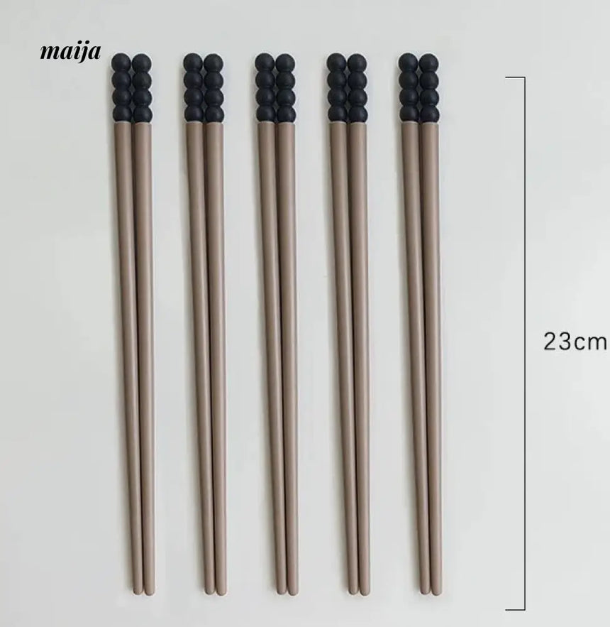 LIVETAI Light Luxury Sugar Gourd Alloy Chopstick Set from maija