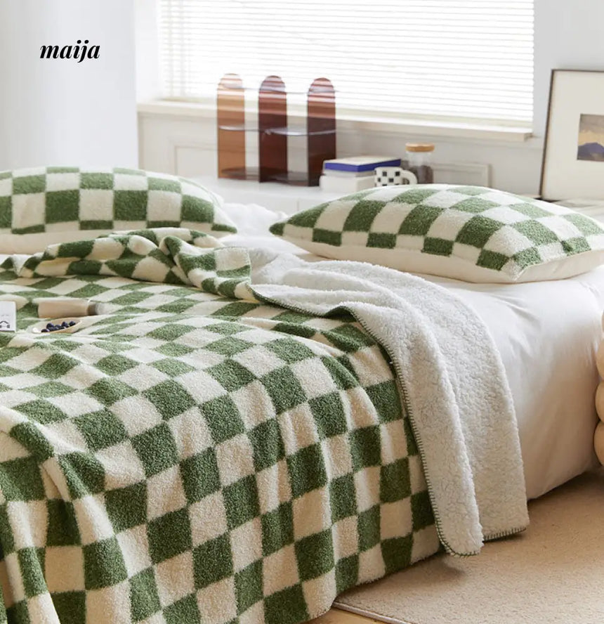 Chessboard Fleece Throw from REWER