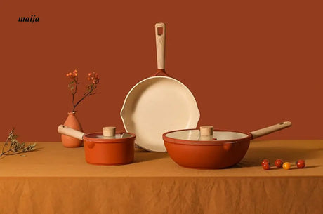 CAROTE Non Stick Pot from maija