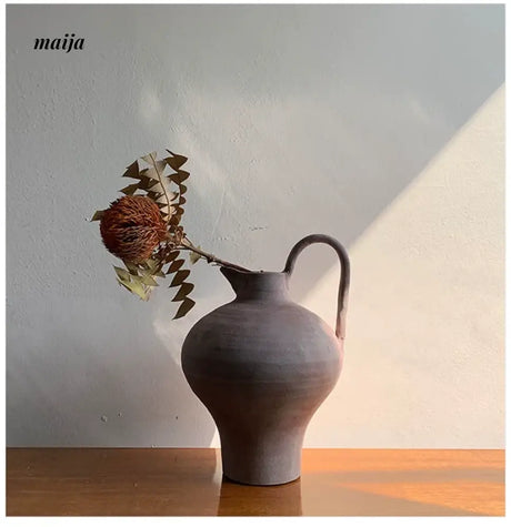 LILY WHITE Silent Ceramic Vase from LILY WHITE