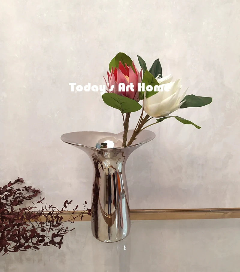 TODAYARTIST Leora Silver Ceramic Loudspeaker for Sophisticated Decor from TODAYARTIST