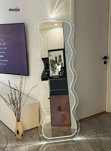 Acrylic Wavy Mirror from Artisan Mirrors