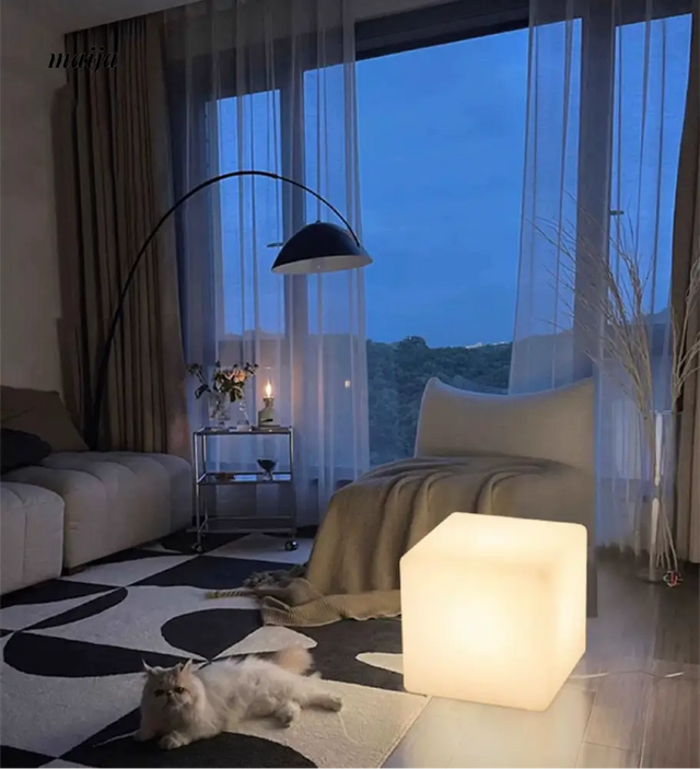 YUNLU Cube Lamp from YUNLU