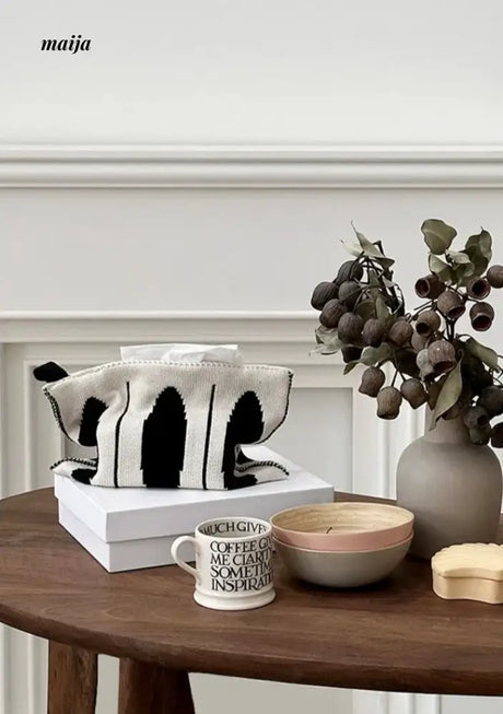 COLOURHUNTER Soft Knitted Table Tissue Box from COLOURHUNTER