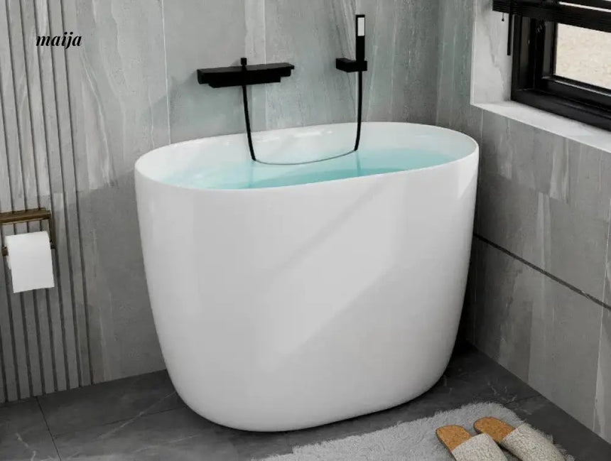 Mini Freestanding Round Acrylic Bathtub from maija