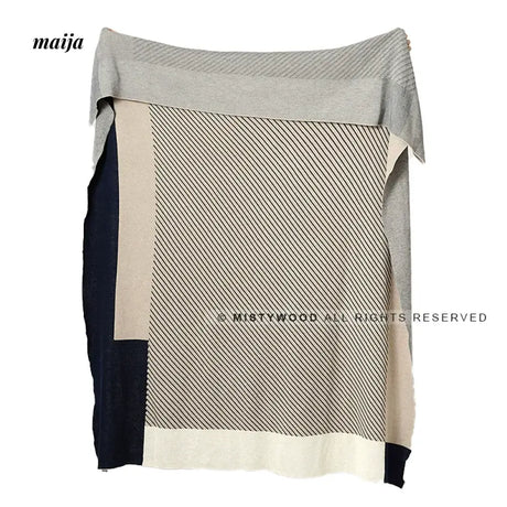 MISTYWOOD Knitted Blanket with Pastel Stripes from MISTYWOOD