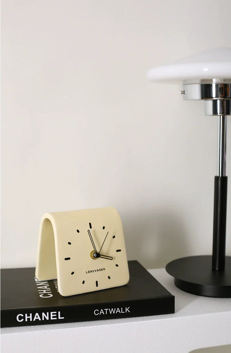 LENYVASEN Lila Quiet Ceramic Table Clock from LENYVASEN