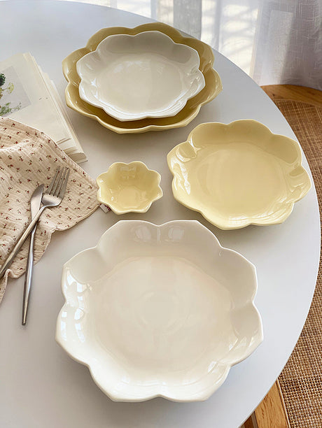YASUKI Isabella Elegant Floral Under-Glaze Ceramics Set from YASUKI