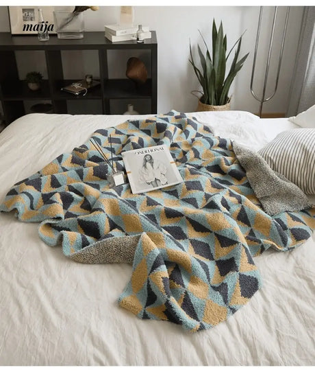 MAN YUE HOME Plush Knitted Sofa Duvet for Sleep from MAN YUE HOME