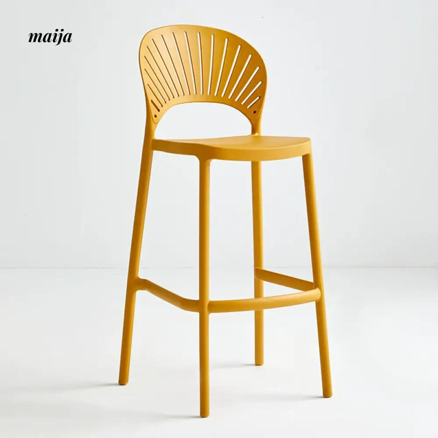 Wanda Plastic Bar Stool