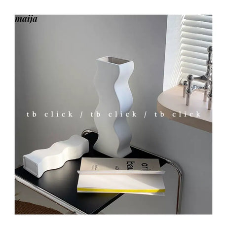 CLICK Scandinavian Play Car Ceramic Jewelry Stand from CLICK