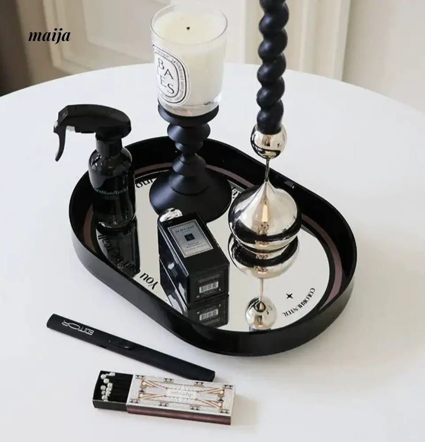COLOURHUNTER Genuine Black Retro Candle Holder from COLOURHUNTER
