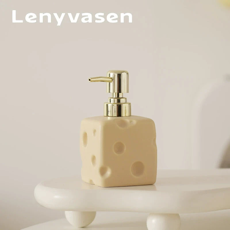 LENYVASEN Soren Shampoo Ceramic Container from LENYVASEN