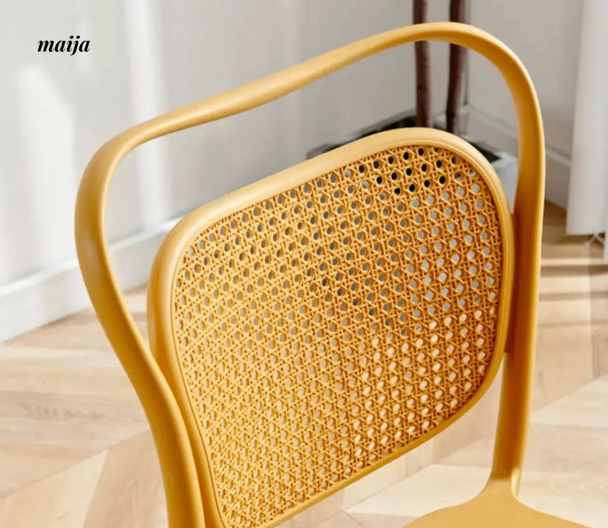 Ava Plastic Dining Chair