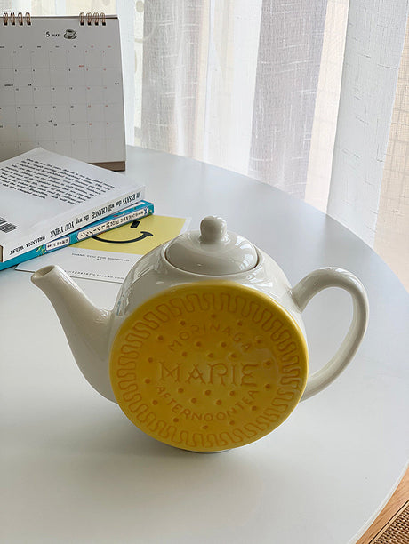YASUKI Aria Whimsical Layered Burger Ceramic Cup from YASUKI