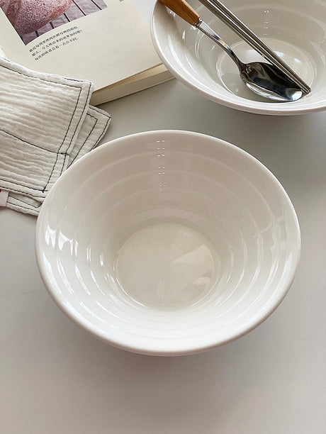 YASUKI Hiroshi Elegant White Ceramic Bowl from YASUKI