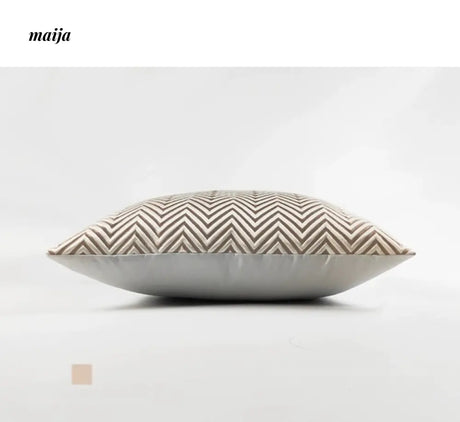 HOUSE OF YINN Luxury Tassel Corrugated Pillow Cushion from HOUSE OF YINN