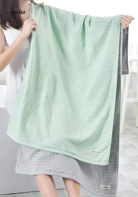 NUANYOU Quick Dry Cotton Gauze Bath Towel from maija