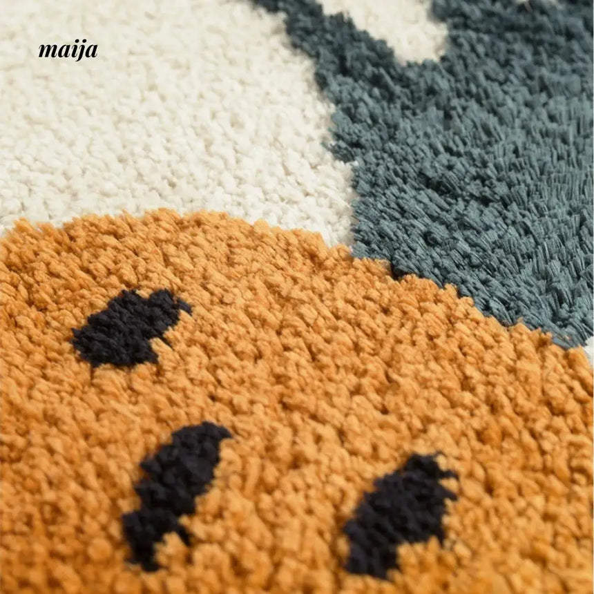KENZAKI Leafy Floor Mat from KENZAKI