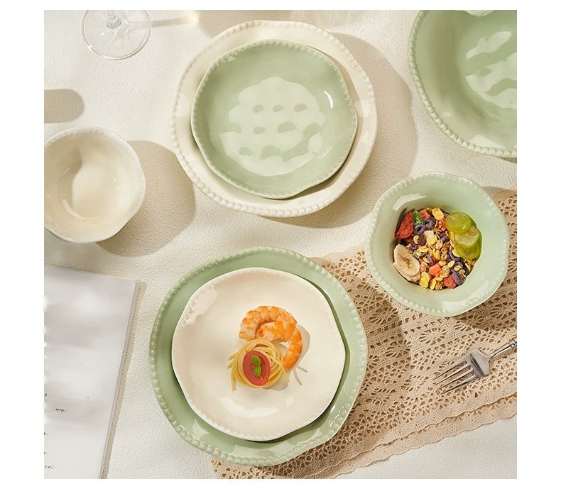 MOSE Creamproof Dish Set from MOSE