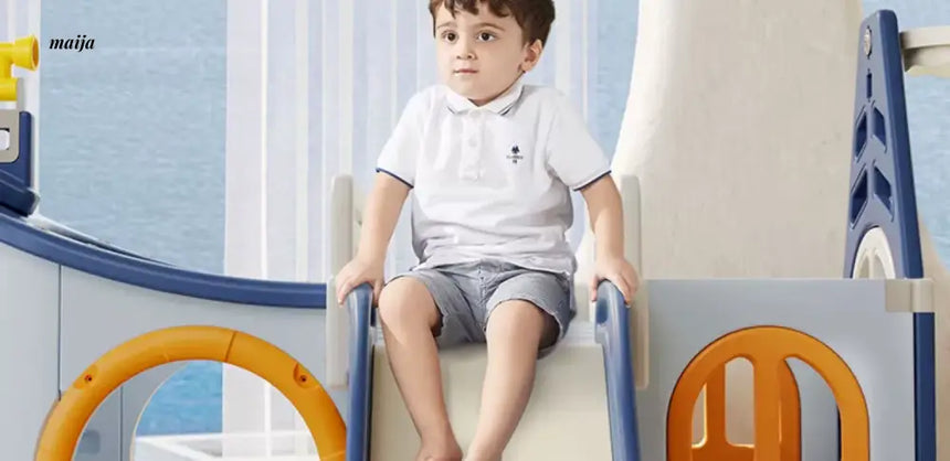 HOBBYTREE Amusement Park Swing Set from HOBBYTREE