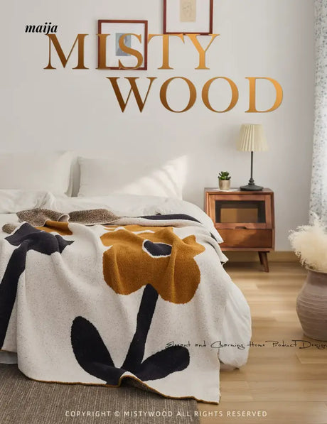 MISTYWOOD Knitted Summer Duvet with Floral Design from MISTYWOOD