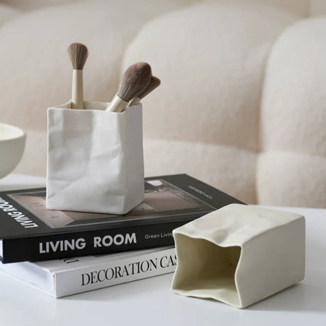 LENYVASEN Caspian Stationery Storage Brush Holder from LENYVASEN