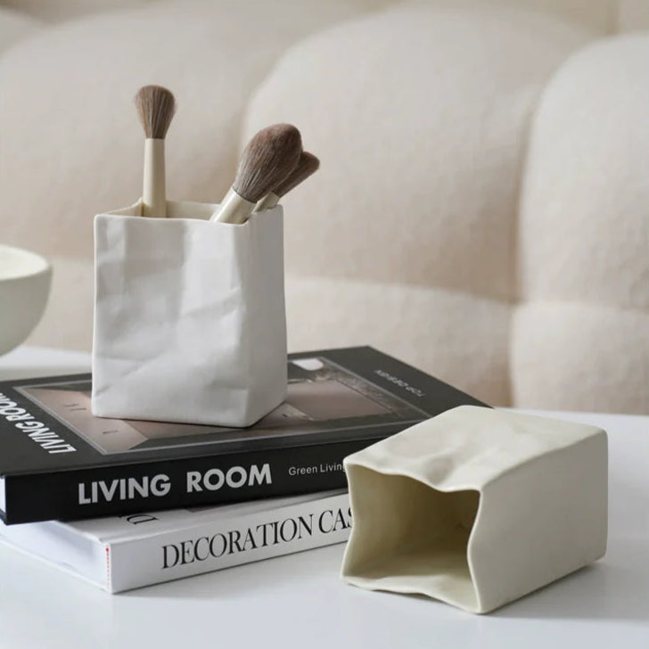 LENYVASEN Caspian Stationery Storage Brush Holder from LENYVASEN