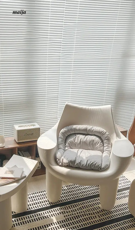 Moomoo Creamy Chair from maija