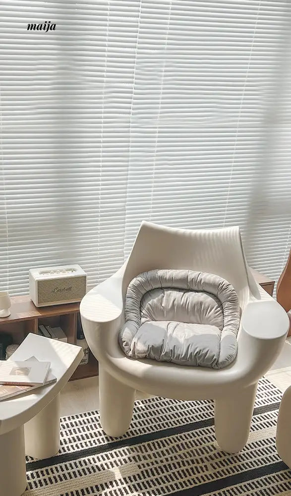 Moomoo Creamy Chair from maija