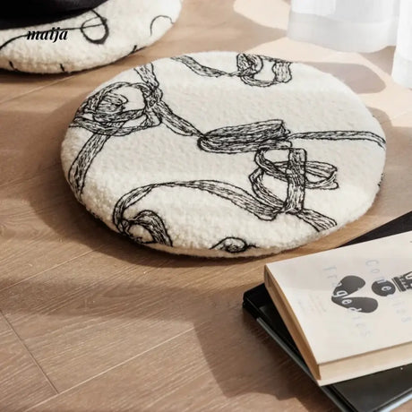MISTYWOOD Circular Knitted Living Room Cushion from MISTYWOOD