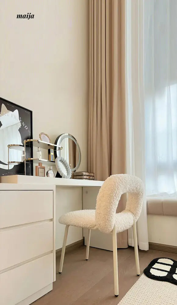 Donut Dressing Chair from maija
