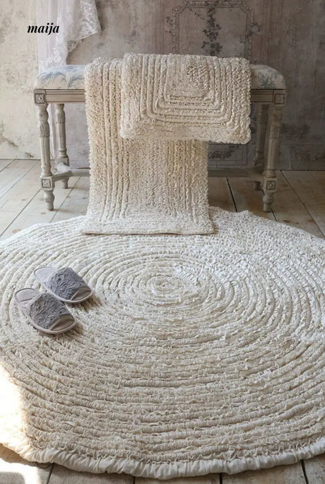 Pleated Cotton Rug from maija